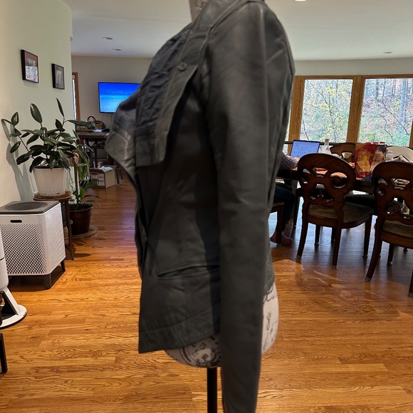 Graham & Spencer Jacket - Picture 2 of 7